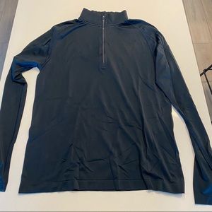 Lululemon - Dark Navy Blue Long Sleeve Quarter Zip - Small